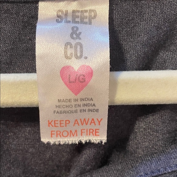 Do Nothing Club Graphic Nightshirt - Picture 4 of 4